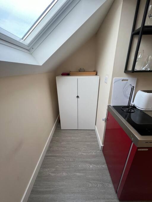 6 Flat, 50m To Airbus Apartamento